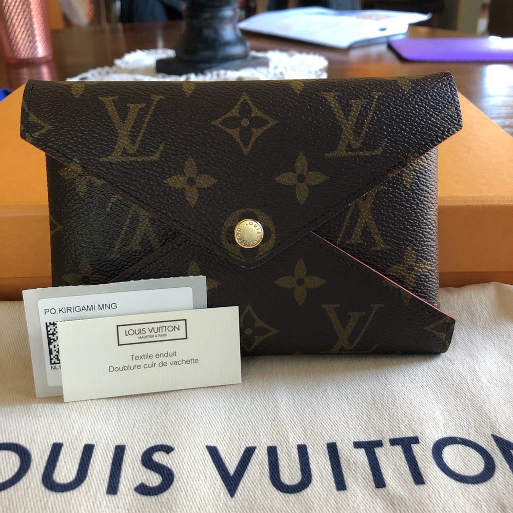 🇫🇷NEW Louis Vuitton Medium Kirigami